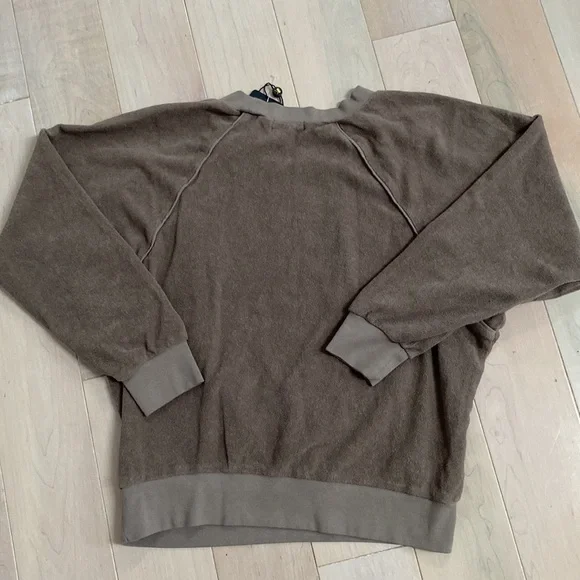 Suzie Kondi French terry Mouse raglan sleeve Top - Picture 7 of 11